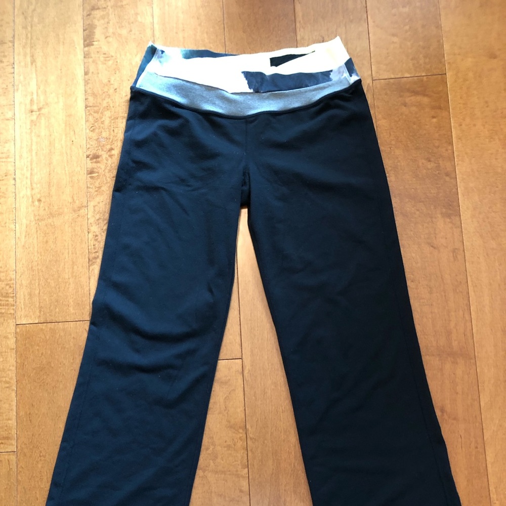 Black Lululemon Groove Pants